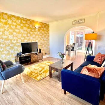 Canvey Bliss - Insurance and Contractors Stays / Free Parking / Long Stay Discounts