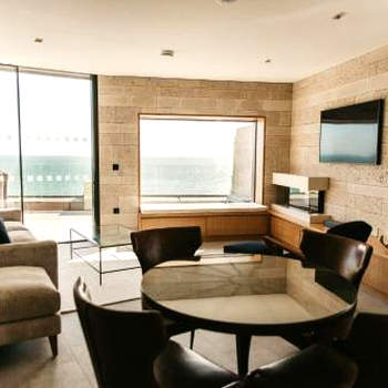 Clifftops Lodge
