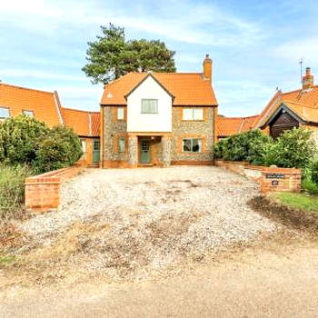 Astley House - Norfolk Cottage Agency