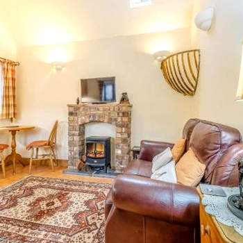 Rickyard Cottage- Uk45535