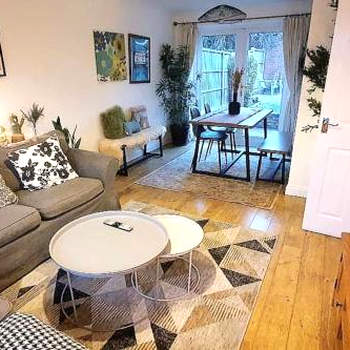 Coleshill townhouse sleeps 6 NEC/BHX 10 MINS