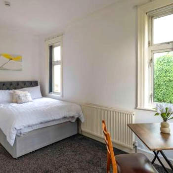 Urban Stay: Studio Suite 8