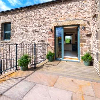 Tan Apartment - Shap - Great for Walkers
