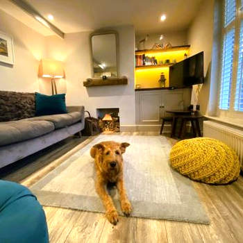 Immaculate Luxe Coastal Stay with free parking - 5 mins walk to town