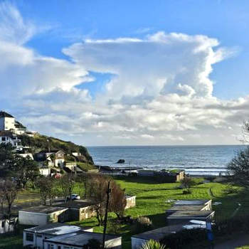 Pet Friendly Sea view Villa Millendreath Looe
