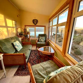 Peaceful Sea View Home only 5 miles from Inverness