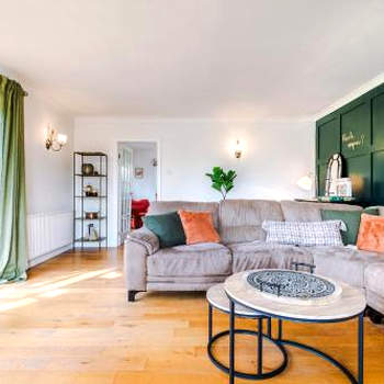 Peak retreat, sleeps 13 - fun, fires & friends