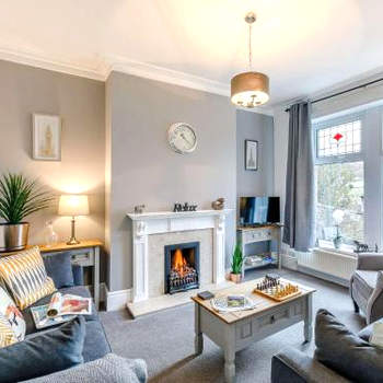4 Bed in Holmfirth 86032