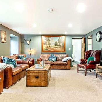 6 bed in Holsworthy 89218