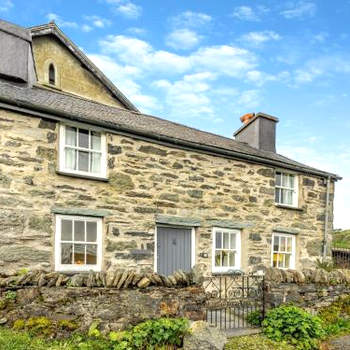 2 Bed in Betws-y-Coed SKN03