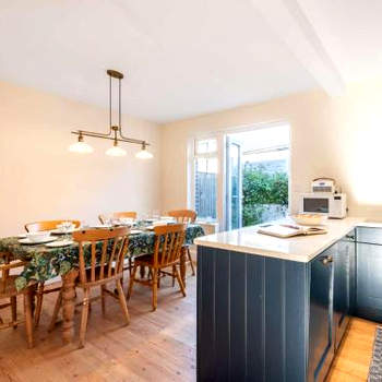 3 Bed in Swanage 84019