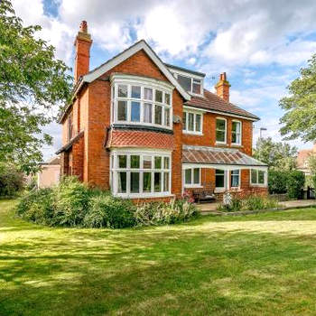 4 Bed in Sutton On Sea 77958