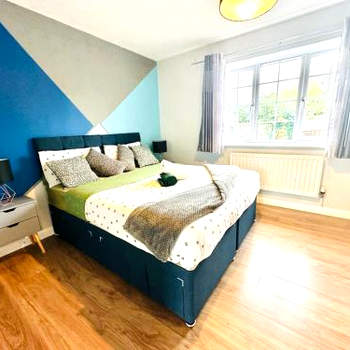 2 Bedroom House with River View - Sleeps 5
