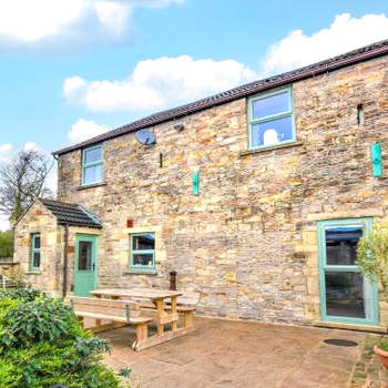 4 Bed in Whaley Bridge PK535