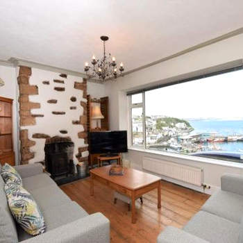 3 bed property in Brixham BX045