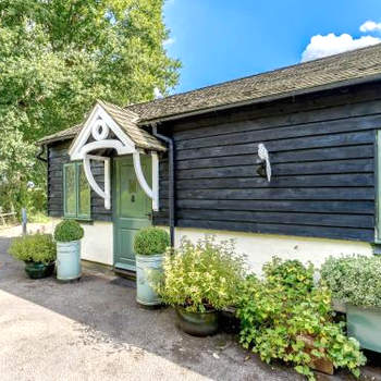 1 Bed in Lamberhurst 79180