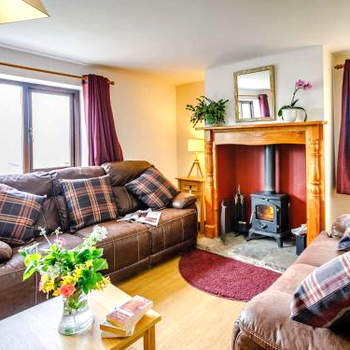 3 Bed in Todmorden 82953
