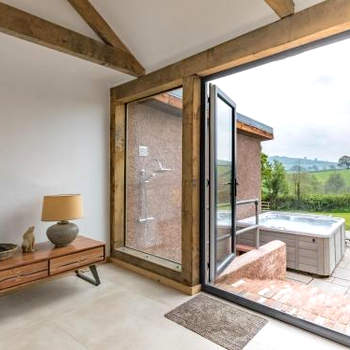 6 Bed in Cadeleigh 66780