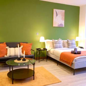 GoldersGreen Apartments by Sleepy
