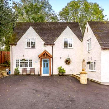 2 Bed in Bourton-on-the-Water 66190
