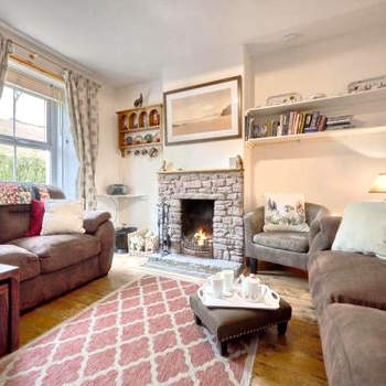 3 bed in Ullock SZ043