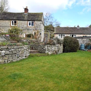 2 Bed in Ashford in the Water PK932