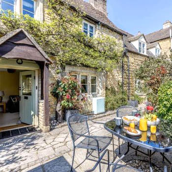 3 Bed in Bourton-on-the-Water PTREE