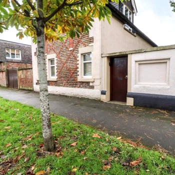 6D Clifton Drive