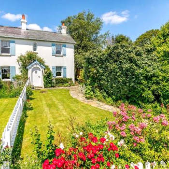 2 Bed in Sway NFL43