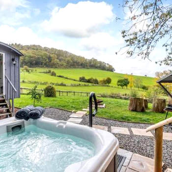 Ewe Retreat Shepherds Hut