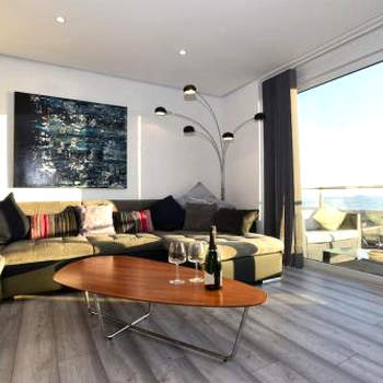 Amazing view High end beachfront 3BR 5beds 7 guest