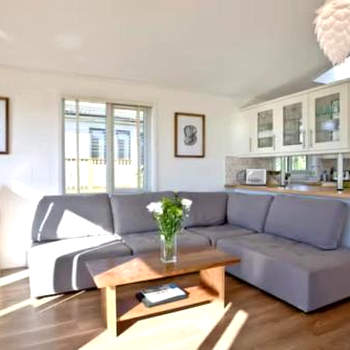 Salcombe Retreat Lodge 2