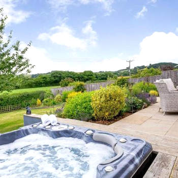 3 Bed in Bovey Tracey 64380