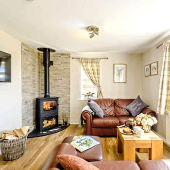 2 Bed in Rhosneigr 81515