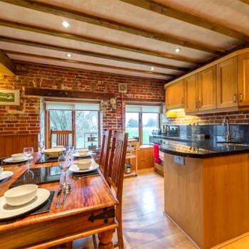 3 Bed in Toftrees KT081