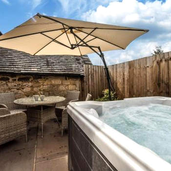 2 Bed in Brassington 77632