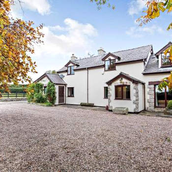 3 Bed in Holywell 89614