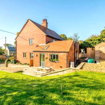 3 Bed in Sedgeford 90011