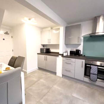 Immaculate 5 Bedroom House