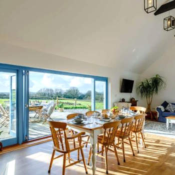 4 Bed in Helston 90391