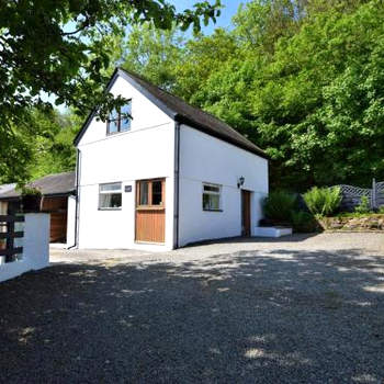1 Bed in South Molton 3.1 miles SE 91153