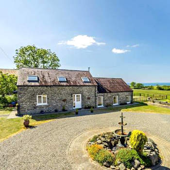 4 Bed in Aberaeron 92072