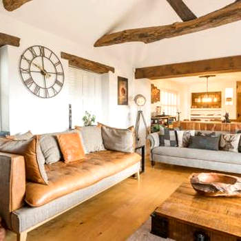 Spacious & well decorated 4 bedroom home near Chester