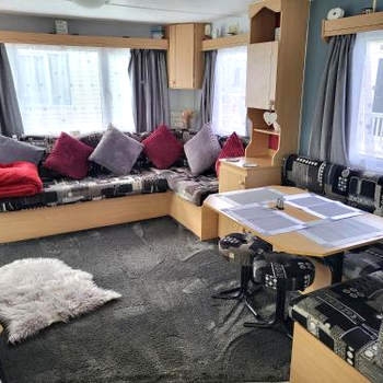 Chapel's cozy caravan