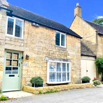 The Old Shop, Stanton, Broadway