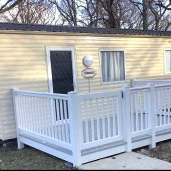 51 Oaklands caravan park dean thorness bay cowes