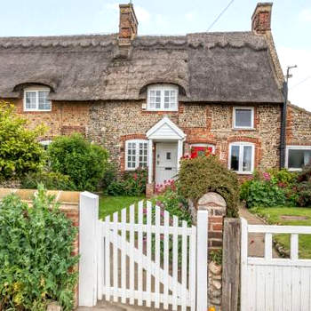 2 Bed in Bacton 88326
