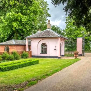The Gate House BB