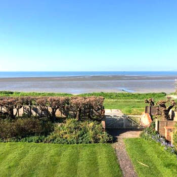West Wittering beach house with direct beach access