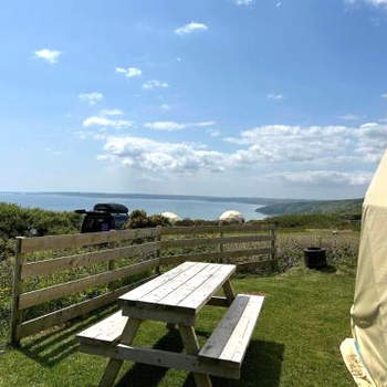 Geodome with sea views near Pendine